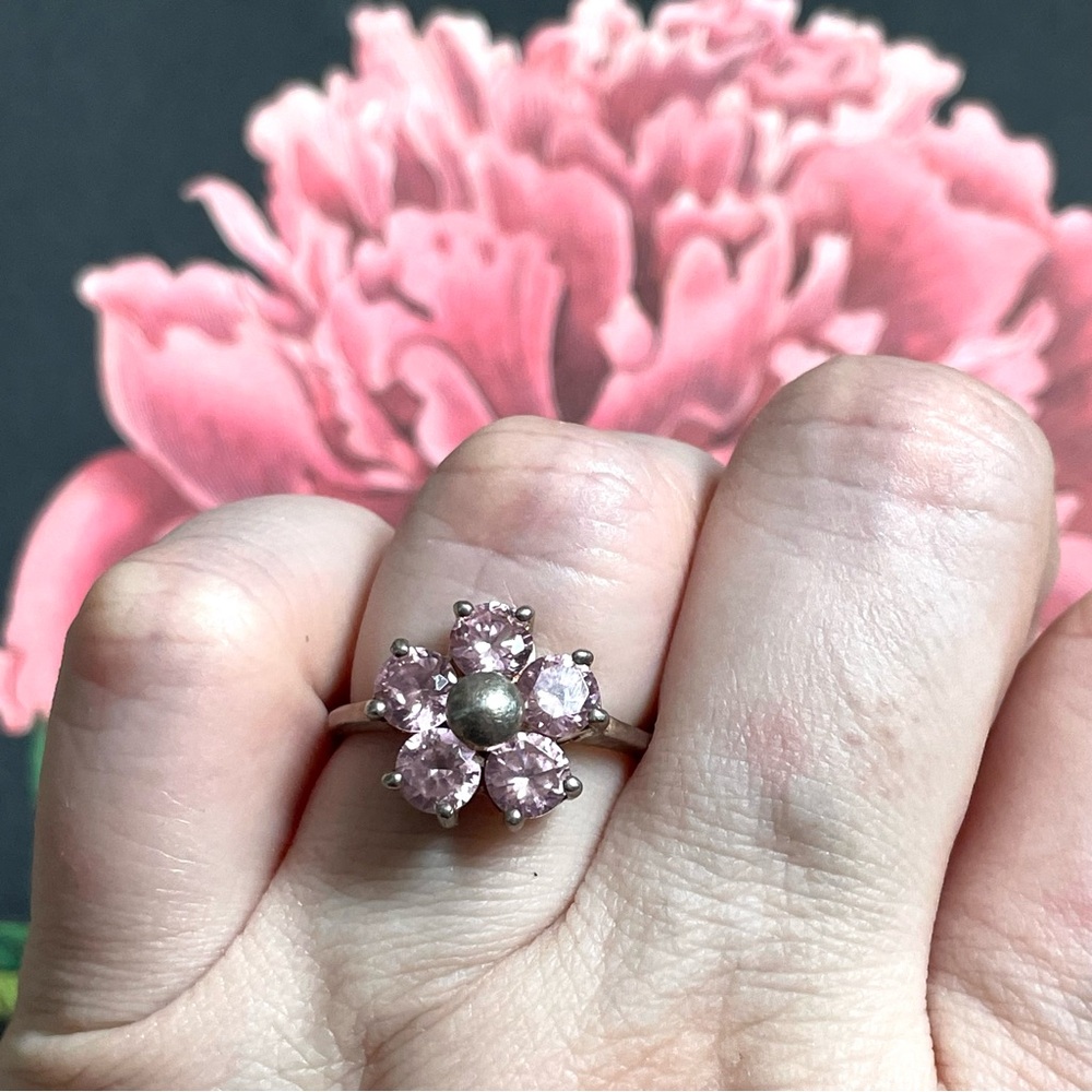 Vintage stamped 925 sterling silver & pink CZ five-petal flower ring sz 8